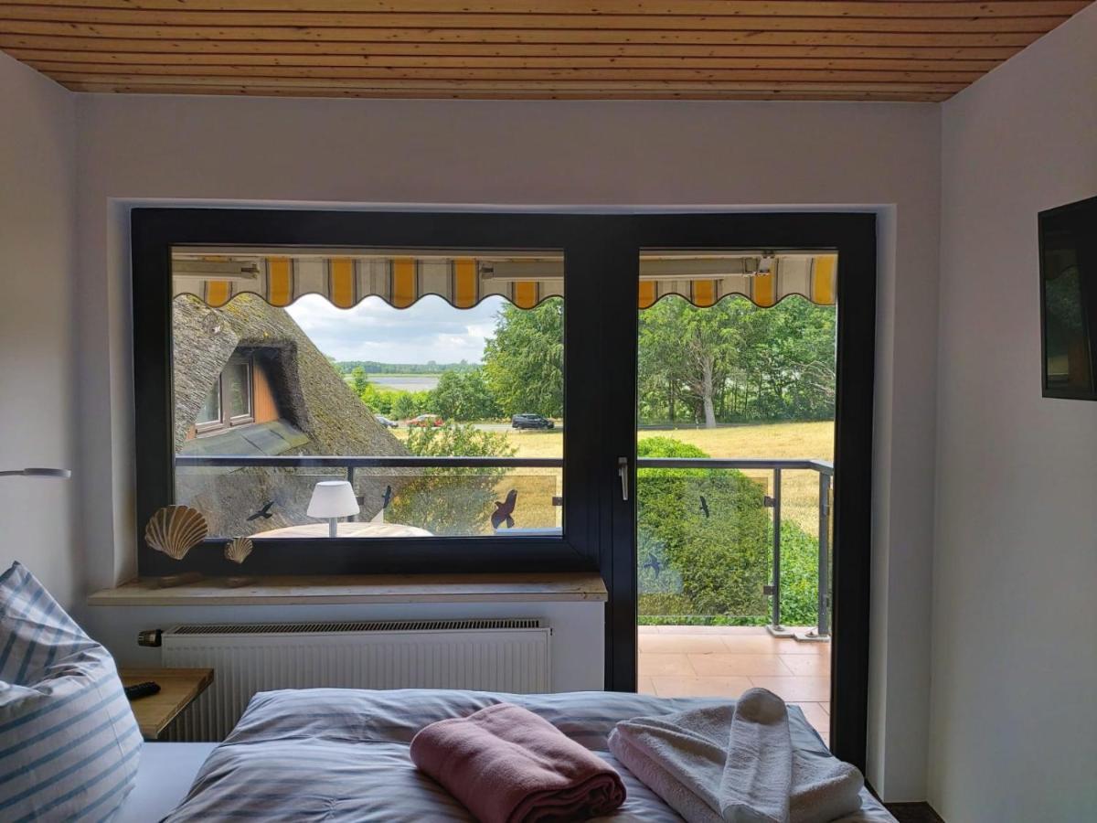 Pension Petersen Bergen Auf Rugen Exterior foto